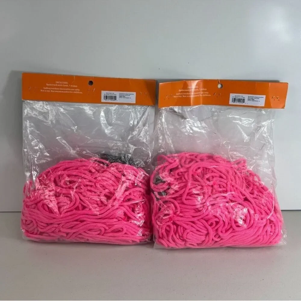 Hyde and Eek Boutique 25 foot length mega spiderweb glows under blacklight  new